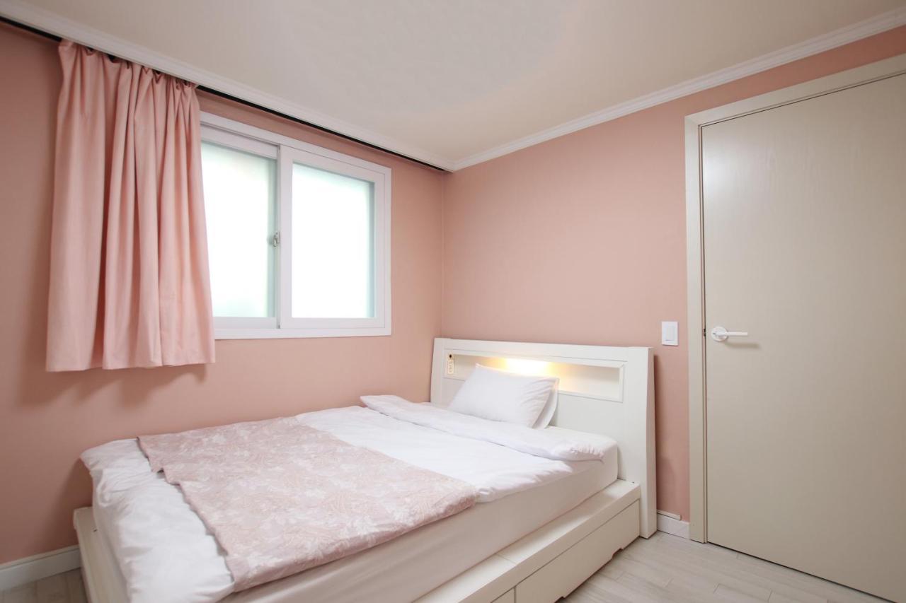 Parasol House Apartment